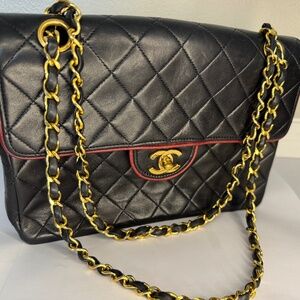 Chanel 1986 Vintage Purse
